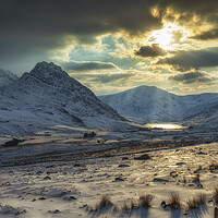 Buy canvas prints of Ogwen valley by Rory Trappe