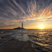 Buy canvas prints of  St Mary`s Lighthouse by Northeast Images