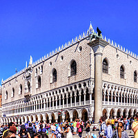 Buy canvas prints of Palazzo Ducale by Tom Gomez