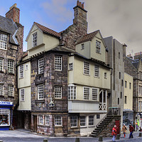 Buy canvas prints of John Knox's House at the Netherbow by Tom Gomez