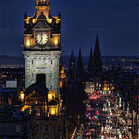 Buy canvas prints of Edinburgh At Night by Lynne Morris (Lswpp)