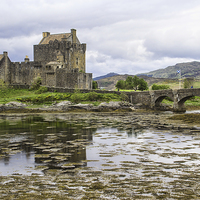 Buy canvas prints of  Eilean Donan Castle by Lynne Morris (Lswpp)