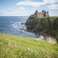 Buy canvas prints of  Tantallon Castle by Lynne Morris (Lswpp)