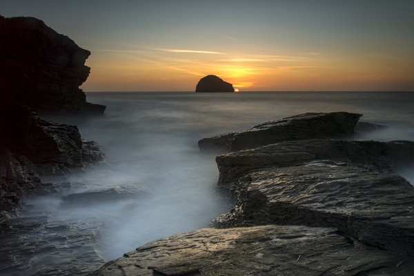 Last light at Trebarwith Strand Cornwall  Picture Board by Eddie John