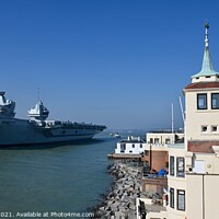 Buy canvas prints of HMS Queen Elizabeth departs Portsmouth by richard jones