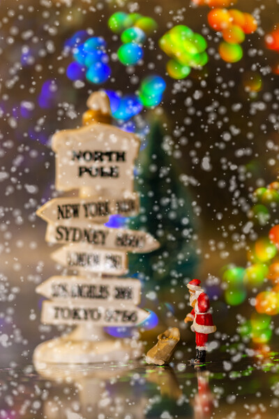 Santas Magical Christmas Route Picture Board by Steve Purnell