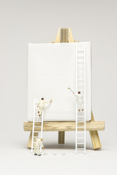 Painting a Miniature World Picture Board by Steve Purnell