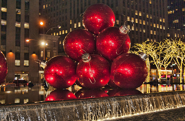 Christmas On 5th Avenue Manhattan 3 Picture Board by Steve Purnell