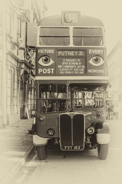 Vintage Bus Picture Board by Steve Purnell