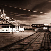 Buy canvas prints of Llandudno pier by Stephen Wakefield