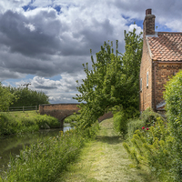 Buy canvas prints of  Middle Bridge, Gringley on the Hill. by K7 Photography