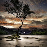 Buy canvas prints of Dawn over Llyn Padarn, Llanberis, in Snowdonia by K7 Photography
