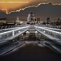 Buy canvas prints of Marvel at London's Iconic Landmarks by K7 Photography