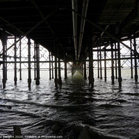 Buy canvas prints of Southend Pier by Nigel Bangert