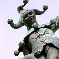 Buy canvas prints of Stratfords Jester Statue by Terri Waters