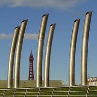 Buy canvas prints of Blackpool Promenade Sculpture  by Linsey Williams