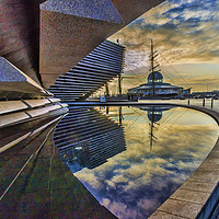 Buy canvas prints of Dundee V & A by Valerie Paterson