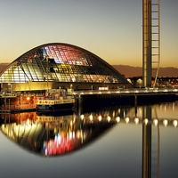 Buy canvas prints of The Glasgow Science Centre  by Grant Glendinning