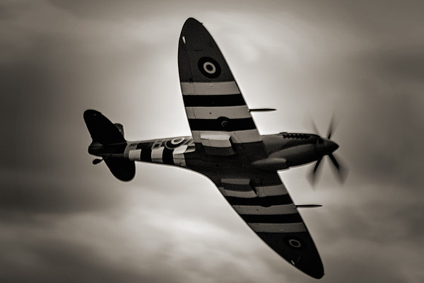 Spitfire Black and White Picture Board by Dean Messenger