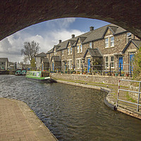Buy canvas prints of Monmouthshire and Brecon Canal by Sara Messenger
