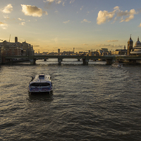 Buy canvas prints of Thames by Neal P