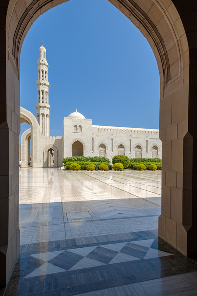 Sultan Qaboos Grand Mosque, Muscat, Oman Picture Board by Greg Marshall
