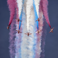 Buy canvas prints of  RAF Red Arrows Champagne Split - RIAT 2014 by Andrew Watson