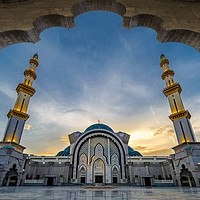 Buy canvas prints of Federal Territory Mosque by Ankor Light