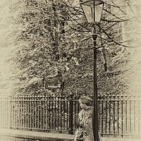 Buy canvas prints of Leaning on a lamp post. by Alan Matkin