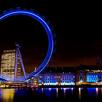 Buy canvas prints of London Eye at Night by David Pyatt
