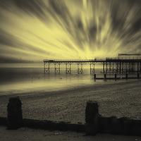 Buy canvas prints of THE PIER by Rob Toombs