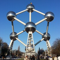 Buy canvas prints of The Atomium, Brussels by Lee Osborne
