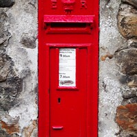 Buy canvas prints of Edward VII Postbox by Lee Osborne