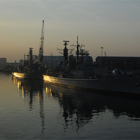 Buy canvas prints of HMS Gloucester at dawn by Simon Wilson