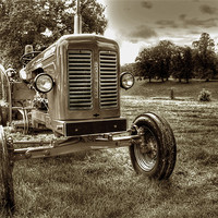 Buy canvas prints of Vintage Tractor by Gavin Wilson