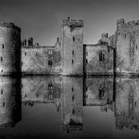Buy canvas prints of Bodiam Castle by mark leader