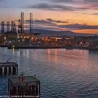Buy canvas prints of Evening Approach to Invergordon by Ian Lewis