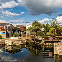 Buy canvas prints of Blakes Lock in Reading by Ian Lewis