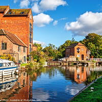 Buy canvas prints of The Kennet at West Mills Newbury by Ian Lewis