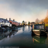 Buy canvas prints of Winter at Hungerford Wharf by Ian Lewis