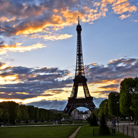 Buy canvas prints of Evening in Paris by Ian Lewis