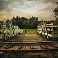 Buy canvas prints of  Kennet and Avon Swing Bridge by Ian Lewis