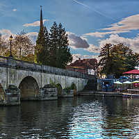 Buy canvas prints of Wallingford Bridge Into The Town by Ian Lewis