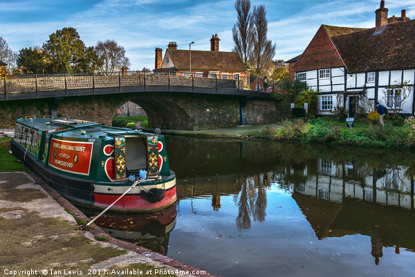 Hungerford Wharf Picture Board by Ian Lewis