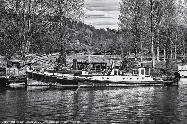 Vintage Boats On The Thames Picture Board by Ian Lewis
