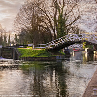 Buy canvas prints of By Greenham Lock by Ian Lewis