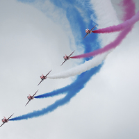 Buy canvas prints of  Red Arrows Display team by Andrew Richards