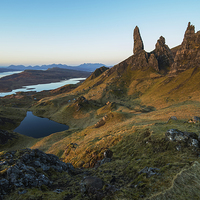 Buy canvas prints of  Old Man of Storr by Dave Wragg