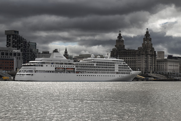 Silver Whisper`s Liverpool visit Picture Board by Rob Lester