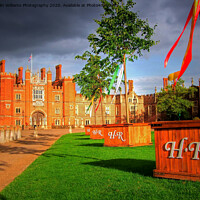 Buy canvas prints of Hampton Court Palace by Colin Williams Photography